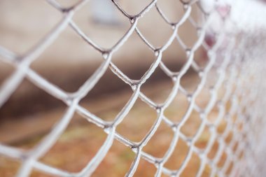 Buz kaplı metal mesh