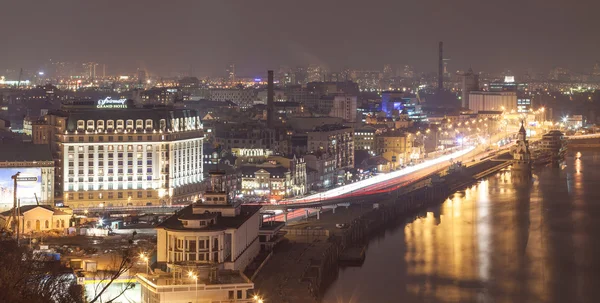 KIEV, UKRAINE - 25 février 2015 : Vue panoramique de l'Hemline - quartier historique de Kiev — Photo