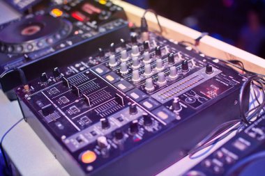 karıştırma konsolu