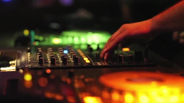Dj Mixing at the night club — стоковое видео