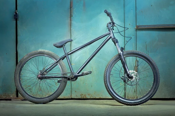 Bicicleta negra con efectos de luz — Foto de Stock