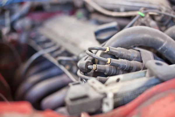 Primo piano del vecchio motore sportivo a 6 cilindri — Foto Stock