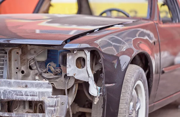 Reparación del coche viejo —  Fotos de Stock