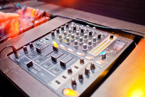 Mixing Console no clube noturno — Fotografia de Stock