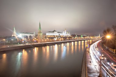 Moskova Kremlin gece manzarası. Rusya