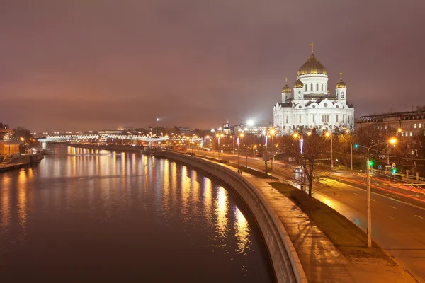 View of the Cathedral of Christ the Saviour in the evening — Stock Photo, Image