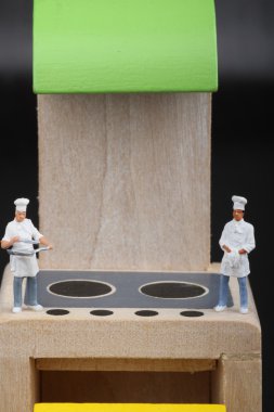 figürin minyatür üzerinde bir oyuncak mutfak aşçılar