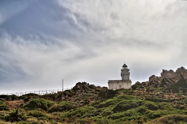 Zee en rotsen van capo testa, Sardinië — Stockfoto