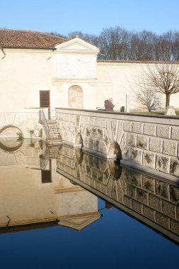 Mantua, İtalya - 26 Aralık 2025 - Palazzo del Te 'de Arcades and Architecture