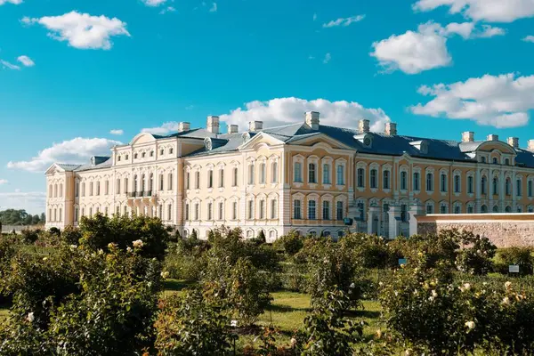 Rundale Palace Latvia Baroque Style Sunny Day End Summer — Stock Photo, Image