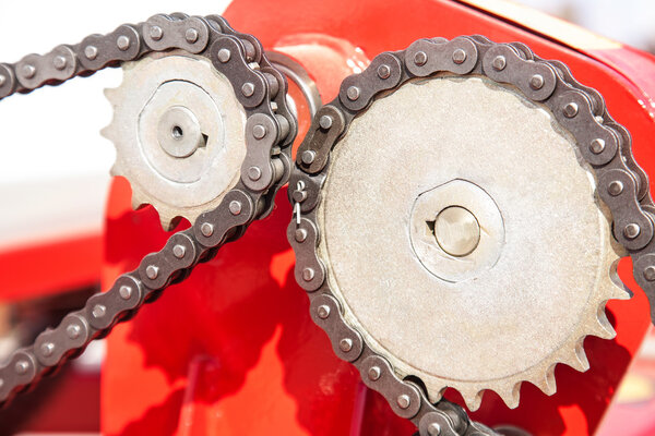 Sprocket and chain mechanism closeup