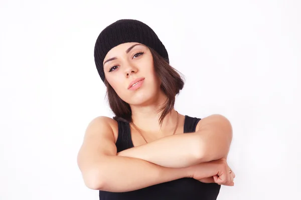 Retrato de una mujer fuerte y confiada en gorra de gorro — Foto de Stock