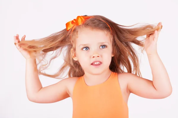 Portrait of a cute little girl — Stock Photo, Image