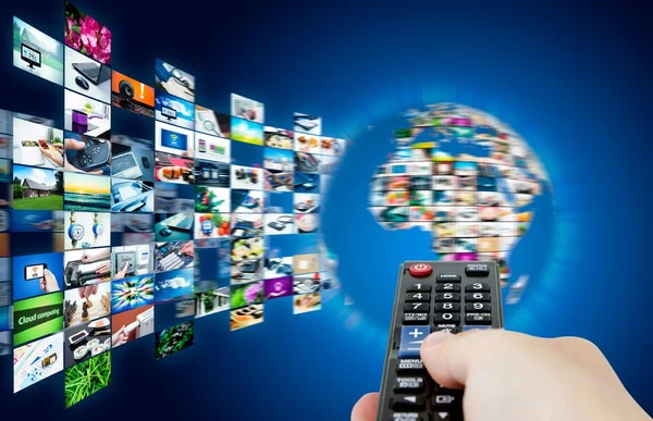 Trasmissione televisiva multimediale streaming. Terra globo compositi — Foto Stock