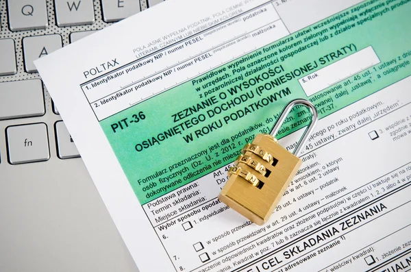 Tax office controls business through the Internet — Stock Photo, Image