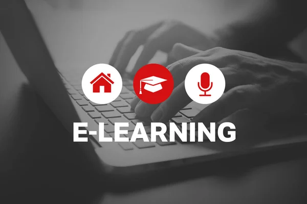Egy Ember Aki Learning Alkalmazást Használ Laptopján Videokonferencia Tanárral Online — Stock Fotó