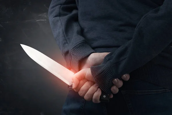 Крупный План Убийцы Орудием Убийства Человек Ножом Руке — стоковое фото