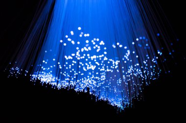 Fiber optikler kapanıyor, hızlı internet arkaplanı kavramı