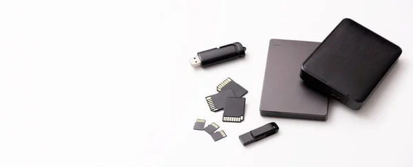 Beberapa Perangkat Penyimpanan Pendrive Kartu Memori Disk Usb Eksternal Ruang — Stok Foto