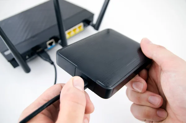 Router mit Backup-Festplatte. Daten in der eigenen Cloud — Stockfoto