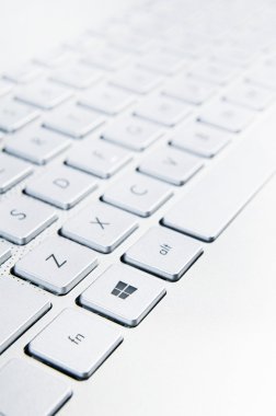 Microsoft Windows 8 logosu Asus notebook Serisi yeni basılmış