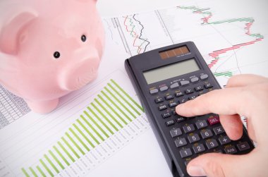 Adam raporları ile çalışma. Kaydetme para iş kavramı