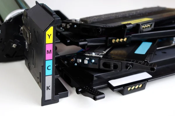 Tonercartridge voor laser printer ingesteld op witte achtergrond — Stockfoto