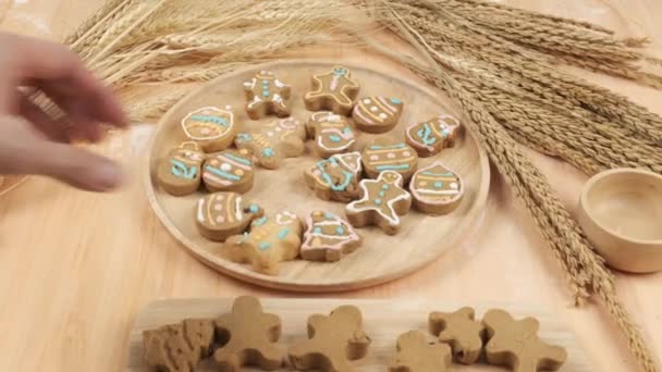 Close Chef Pick Gingerbread Tree Cookies Wooden Tray — Stock Video