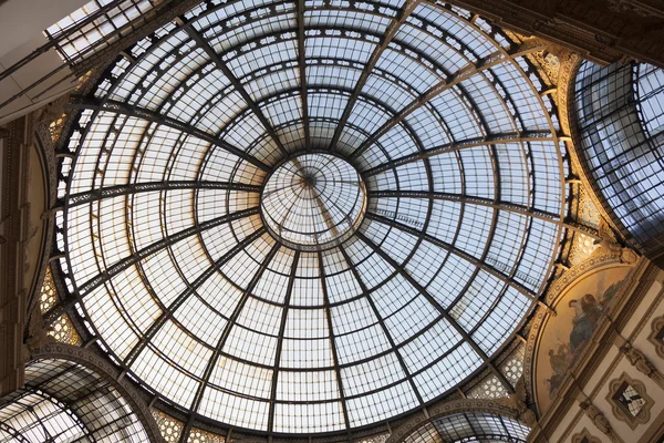 Vittorio Emanuele Ii gallery, Milánó, Olaszország — Stock Fotó
