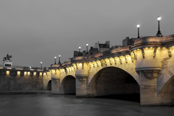 Pont neuf, Париж, Иль-де-Франс, Франция — стоковое фото