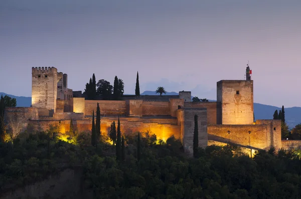 Nocą w La Alhambra, Granada, Andaluzja, Hiszpania — Zdjęcie stockowe