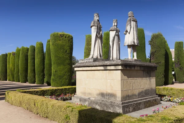 Gardens and fountains of the Alcazar de los Reyes Catolicos, Co — Stock Photo, Image