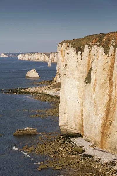 Útesy v Etretat, krásném normandském pobřeží, Pays de Caux, Seine-Maritime — Stock fotografie