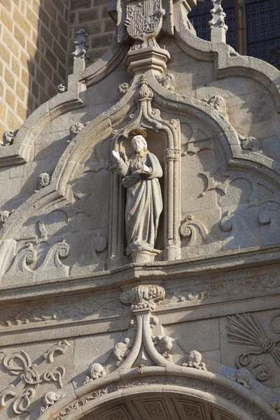 西班牙托莱多，卡斯蒂利亚拉曼查，大教堂的细节 — 图库照片