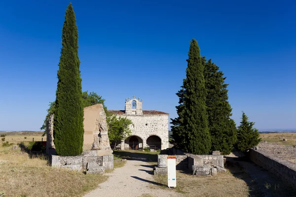 Ruiny a kaple Clunia, Penalba de Castro, Burgos, Castilla — Stock fotografie