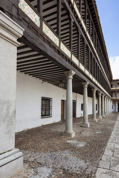 Plaza de Armas del siglo XVII en Tembleque, provincia de Toledo, Casti — Foto de Stock