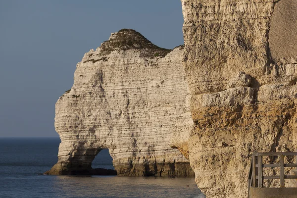 Cliff v Etretat, Cote krásném normandském, Pays de Caux, Seine-Maritime d — Stock fotografie