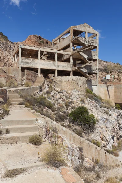 Rodalquilar Mina de oro abandonada, Parque Natural Cabo de Gata-Nijar, provincia de Almería, Andalucía, España — Foto de Stock