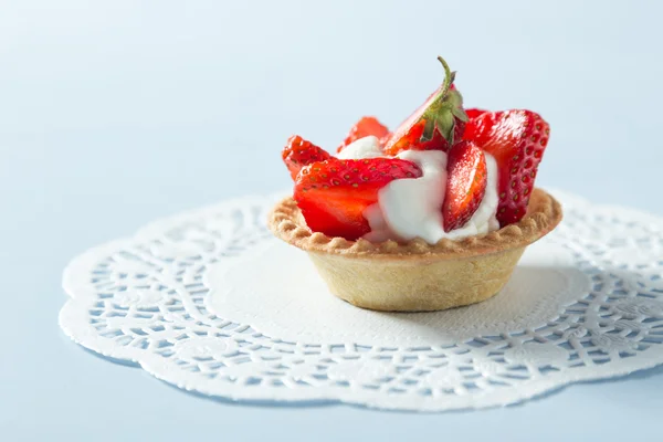 Homemade strawberry cake — Stock Photo, Image