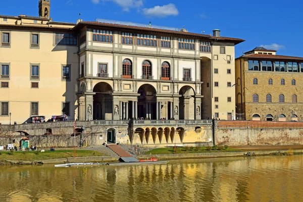 Ufer des Flusses Arno, Florenz, Italien — Stockfoto