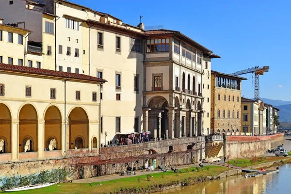 Nabrzeże rzeki Arno, Florencja, Włochy — Zdjęcie stockowe