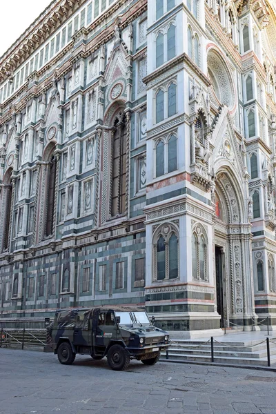 Spezialeinheit der italienischen Armee in Florenz — Stockfoto