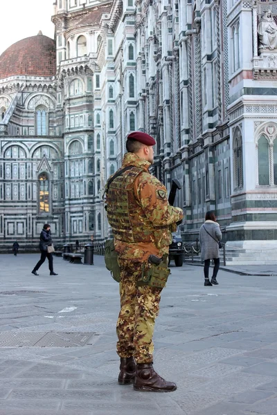 Unidade especial do exército italiano em Florença — Fotografia de Stock