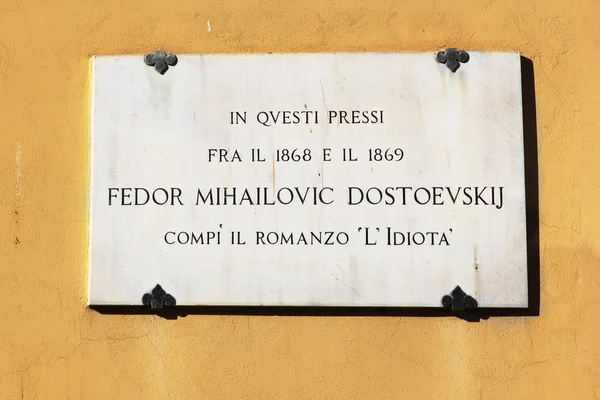 Dostoyevski, Floransa yaşadığı eve plak — Stok fotoğraf
