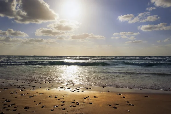 Coucher de soleil sur la mer Méditerranée, Israël — Photo