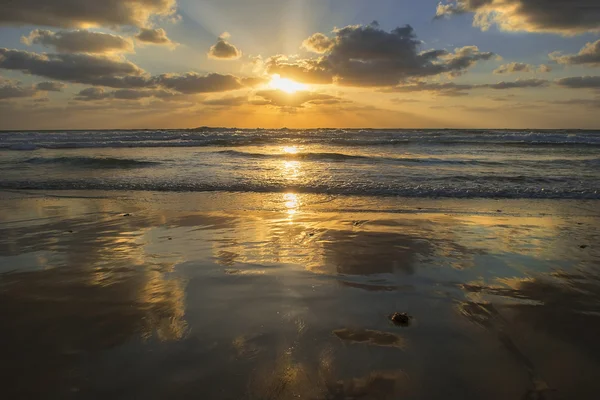 Sonnenuntergang über dem Mittelmeer, Island — Stockfoto