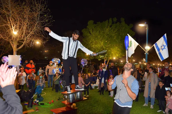 Afula Israel April 2021 Boende Firar Årsdagen Staten Israels Självständighetsdag — Stockfoto