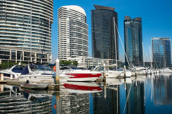 Melbourne Austrália Maio 2018 Vista Marina Rio Yarra Edifícios Modernos — Fotografia de Stock