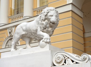 Mermer aslanlar (aslanlar medici)