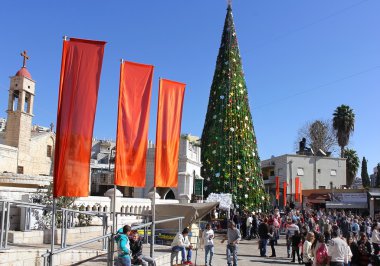 İnsanlar Noel Nâsıra'da kutlamak.